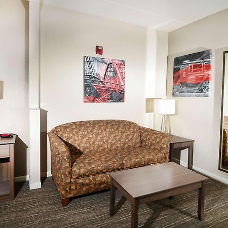 Best Western Plus Sandusky Hotel&Suites Exterior foto